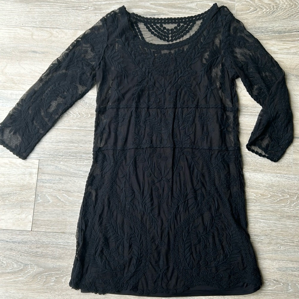Black lace dress